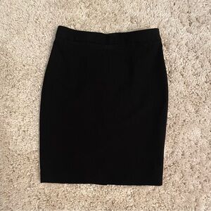 Black Pencil Skirt || Banana Republic